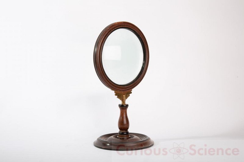 Wooden Magnifier